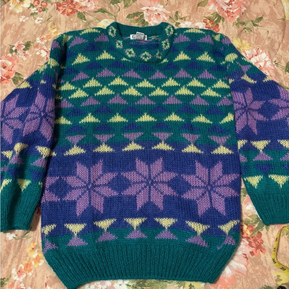 80s/90s Mohair knit geometric snowflake print sweater